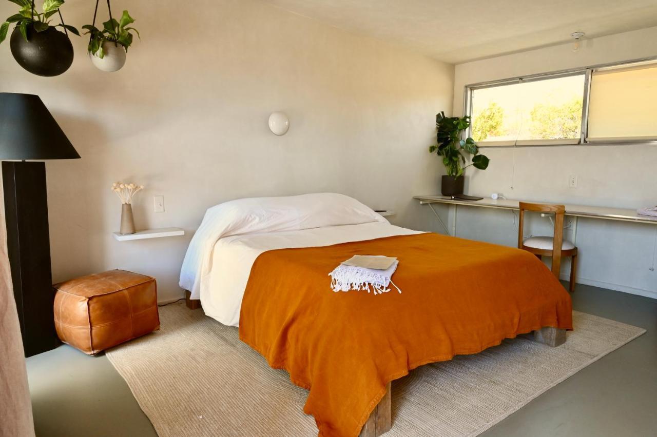 Miracle Manor Boutique Hotel & Spa Desert Hot Springs Bagian luar foto