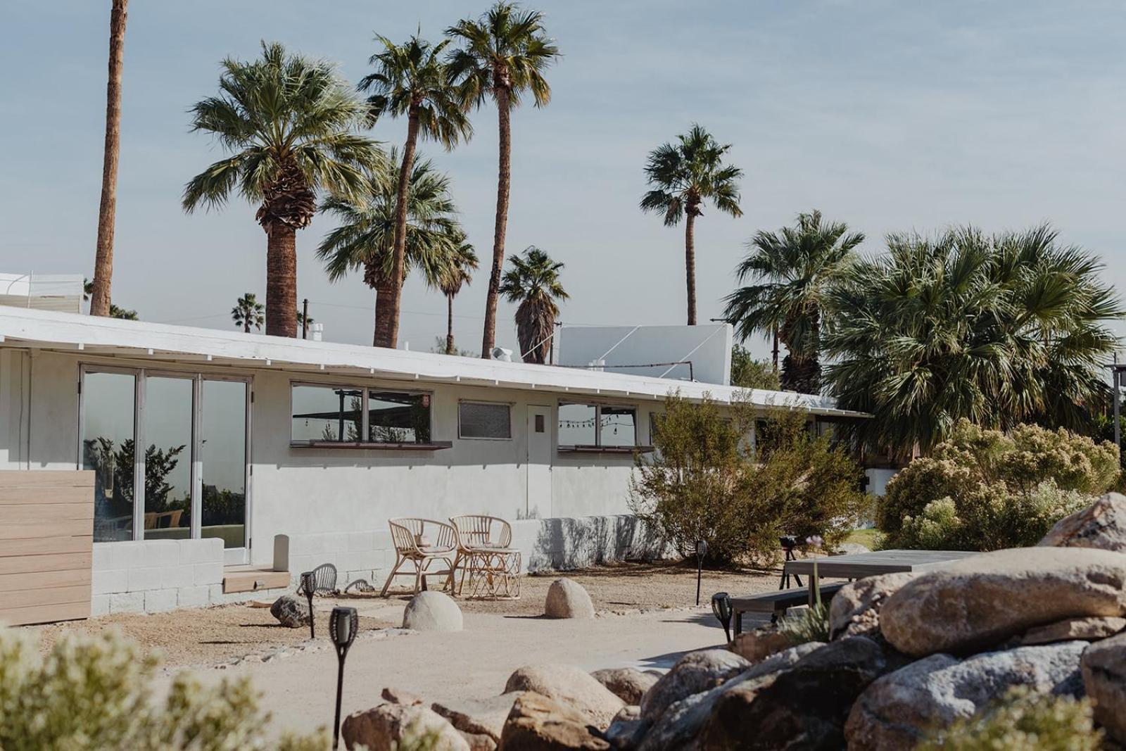 Miracle Manor Boutique Hotel & Spa Desert Hot Springs Bagian luar foto